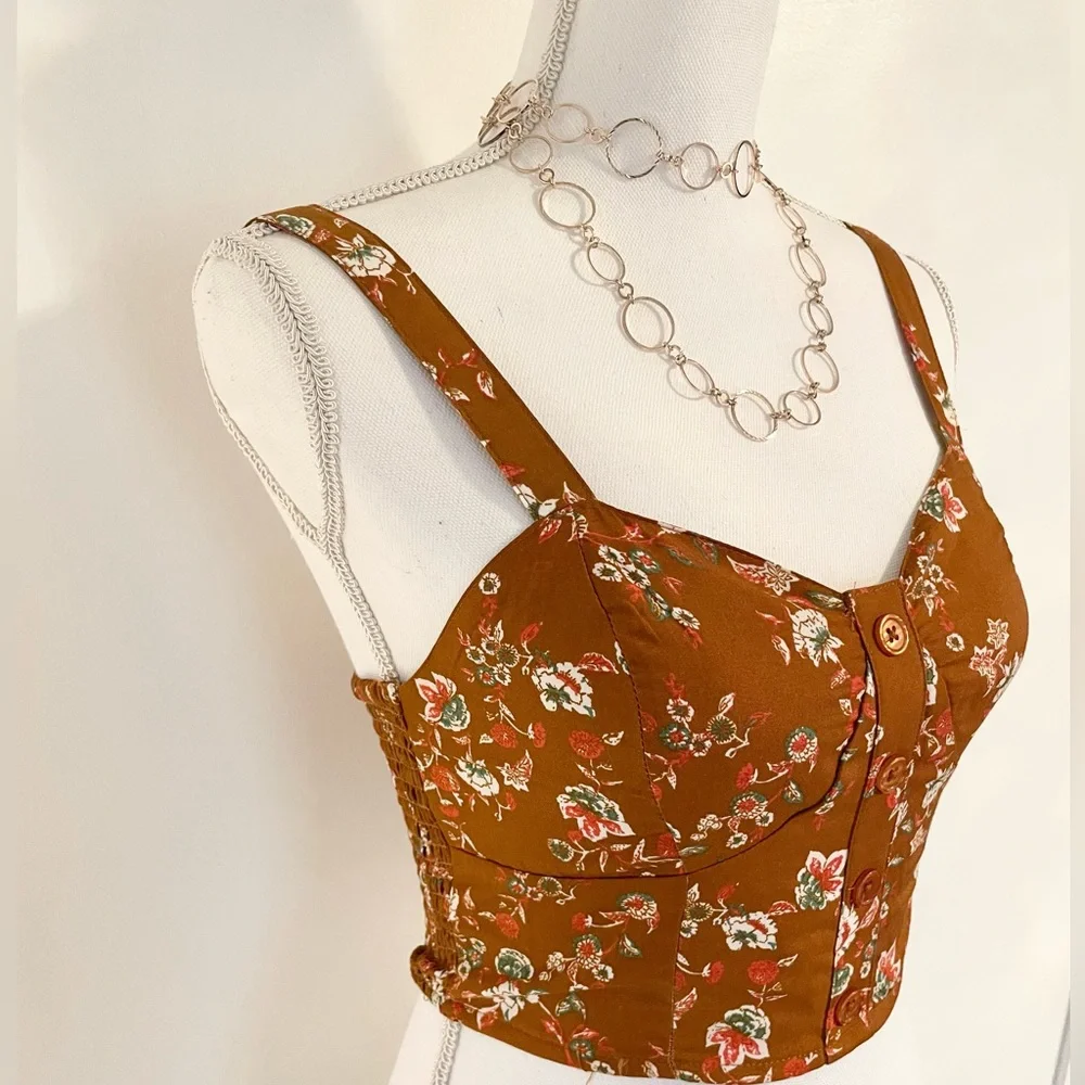 NWT B.O.G Collective Floral Crop Tank Top